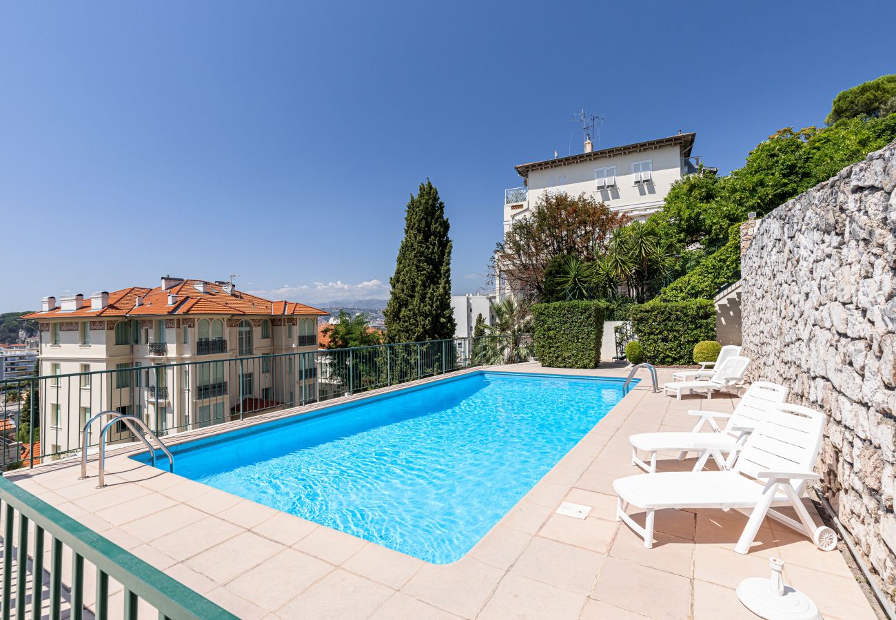 Apartment in Nice - Sea View, Parking & Wide Terraces - Incredible 2 Bdr