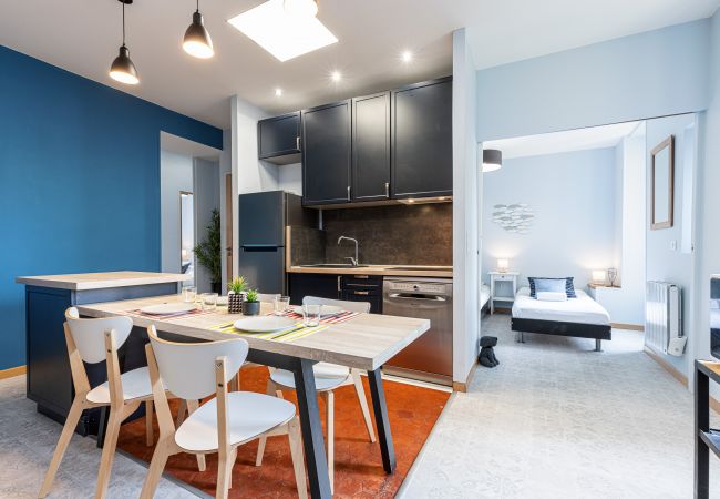 Apartment in Nice - Large 3 Bdr City Center Apartment in Nice - Large 3 Bdr City Center