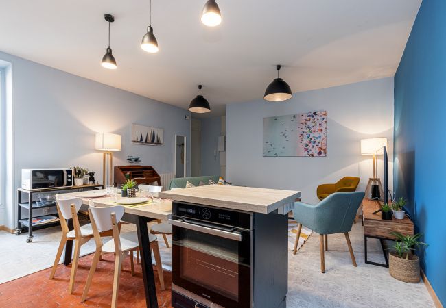 Apartment in Nice - Large 3 Bdr City Center Apartment in Nice - Large 3 Bdr City Center