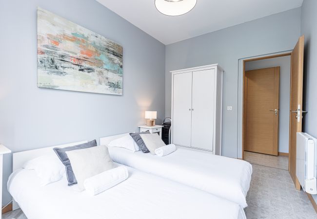 Apartment in Nice - Large 3 Bdr City Center Apartment in Nice - Large 3 Bdr City Center