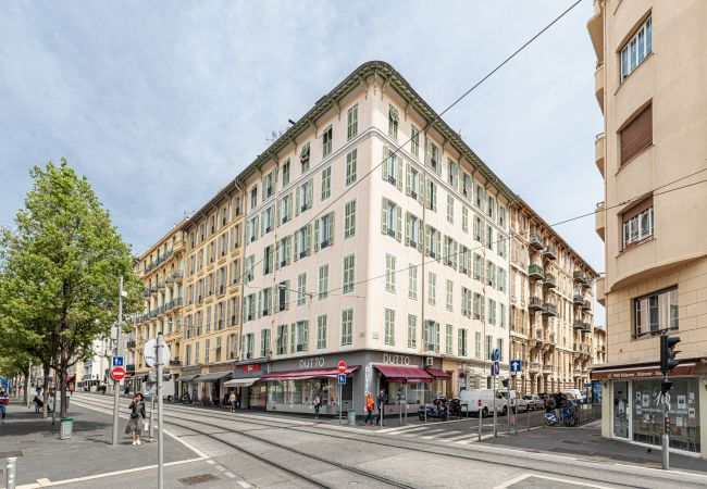 Apartment in Nice - Large 3 Bdr City Center Apartment in Nice - Large 3 Bdr City Center