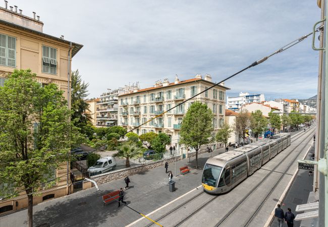 Apartment in Nice - Large 3 Bdr City Center Apartment in Nice - Large 3 Bdr City Center