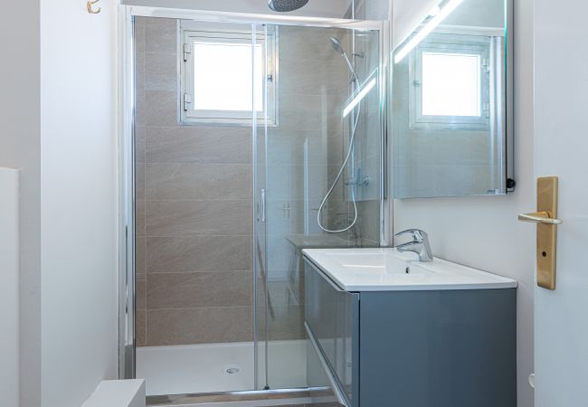 Apartment in Villefranche-sur-Mer - Amazing Sea View 2 Bdr - Swimming Pool & Parking Apartment in Villefranche-sur-Mer - Amazing Sea View 2 Bdr - Swimming Pool & Parking