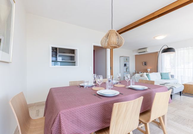 Apartment in Villefranche-sur-Mer - Amazing Sea View 2 Bdr - Swimming Pool & Parking Apartment in Villefranche-sur-Mer - Amazing Sea View 2 Bdr - Swimming Pool & Parking