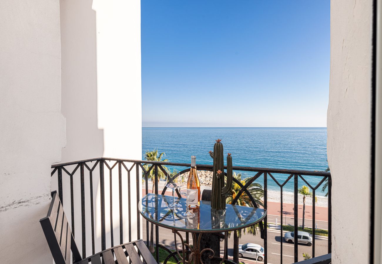 Apartment in Nice - Sea view - 2 Bdr Promenade des Anglais