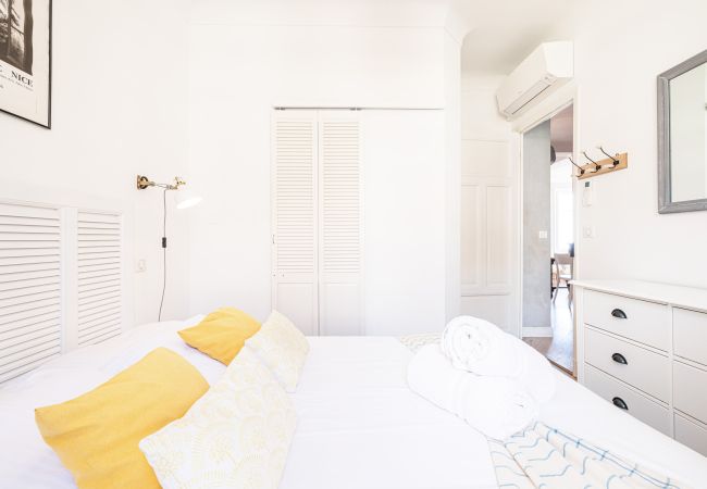 Apartment in Villefranche-sur-Mer - Sea View - 100m from Port Extraordinary 3 Bdr Apartment in Villefranche-sur-Mer - Sea View - 100m from Port Extraordinary 3 Bdr