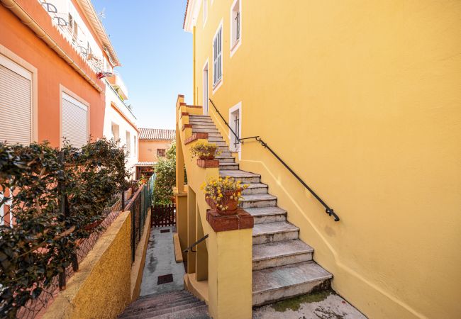 Apartment in Villefranche-sur-Mer - Sea View - 100m from Port Extraordinary 3 Bdr Apartment in Villefranche-sur-Mer - Sea View - 100m from Port Extraordinary 3 Bdr