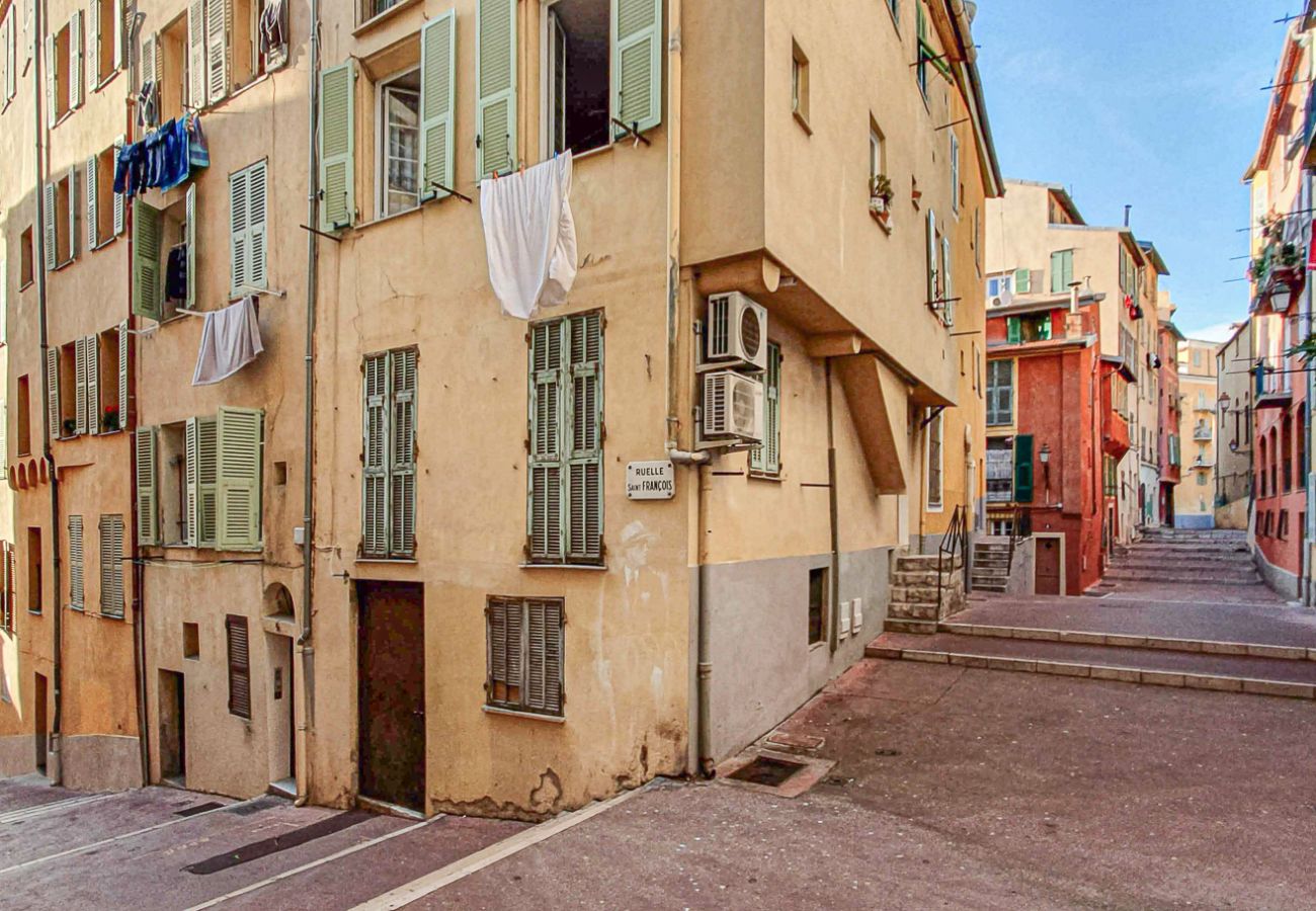 Studio in Nice - Large Studio in the Old Town - Saint-François Square 