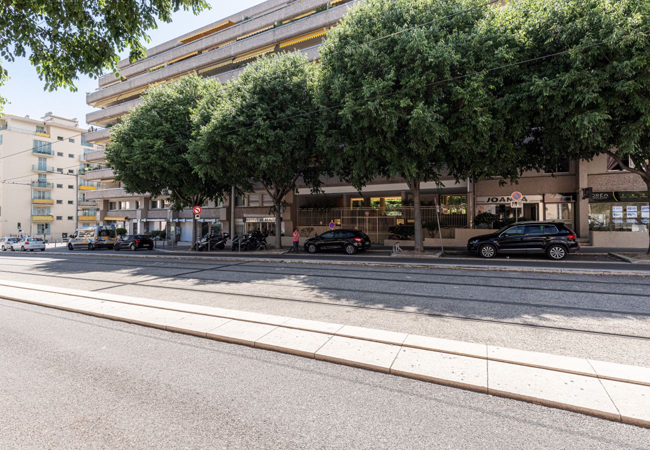 Apartment in Nice - 1 Bdr Large Terrace