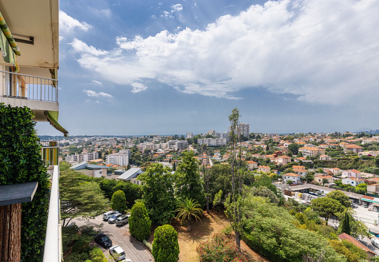 Apartment in Antibes - Loft Style 1 Bdr - Panoramic view Swimming Pool & Garage