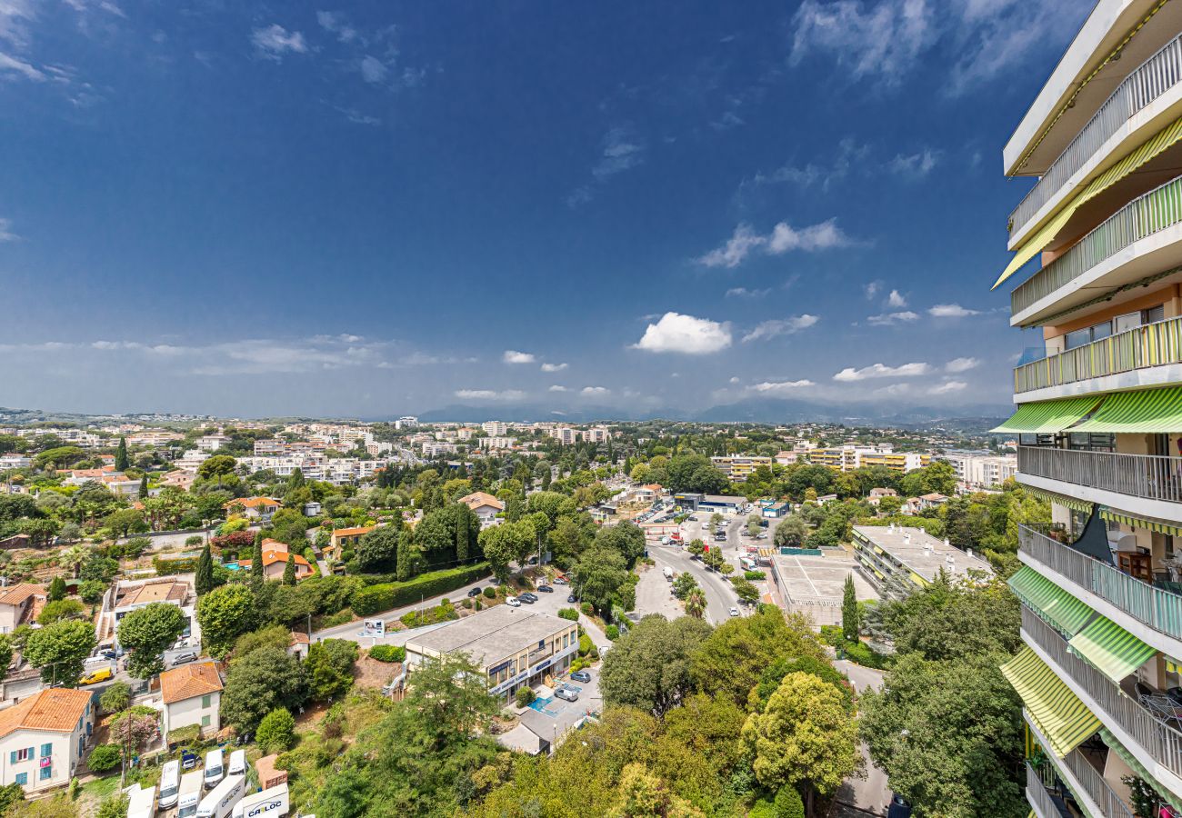 Apartment in Antibes - Loft Style 1 Bdr - Panoramic view Swimming Pool & Garage