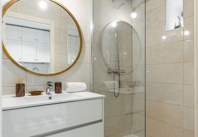 Apartment in Nice - Lovely 1 Bdr in the Harbor Area Apartment in Nice - Lovely 1 Bdr in the Harbor Area