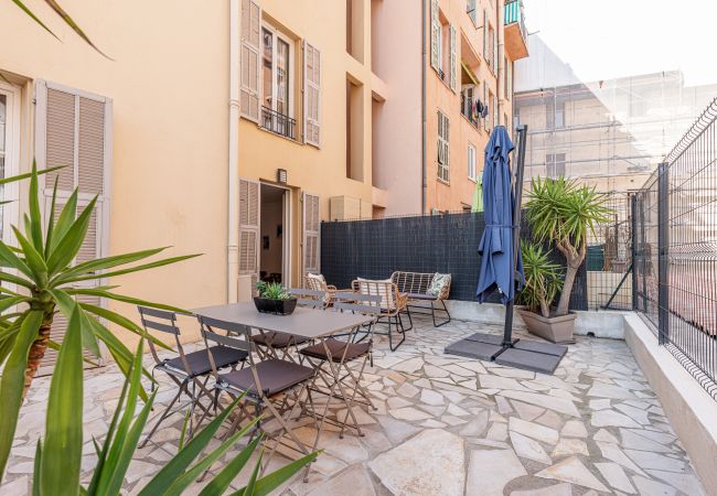 Apartment in Nice - Large Terrace 1 Bdr near Garibaldi Square Apartment in Nice - Large Terrace 1 Bdr near Garibaldi Square