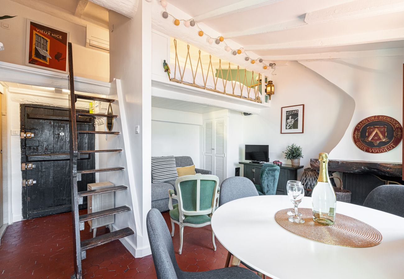 Apartment in Nice - Charming Apartment Old Town