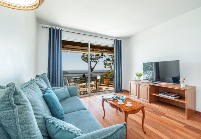 Apartment in Villefranche-sur-Mer - Extraordinary Sea View - 1 Bdr with AC Apartment in Villefranche-sur-Mer - Extraordinary Sea View - 1 Bdr with AC