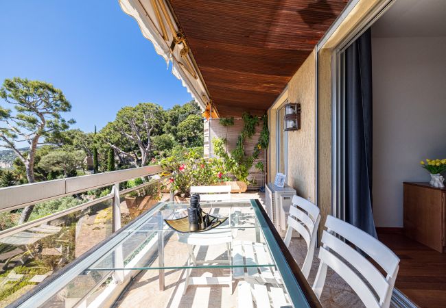Apartment in Villefranche-sur-Mer - Extraordinary Sea View - 1 Bdr with AC Apartment in Villefranche-sur-Mer - Extraordinary Sea View - 1 Bdr with AC