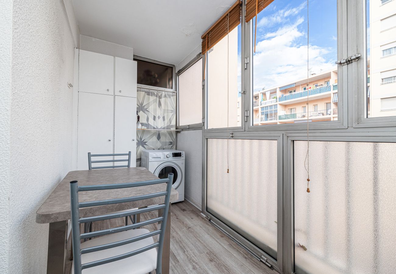 Apartment in Nice - Large 2 Bdr Close to the Beach Balcony & Garage