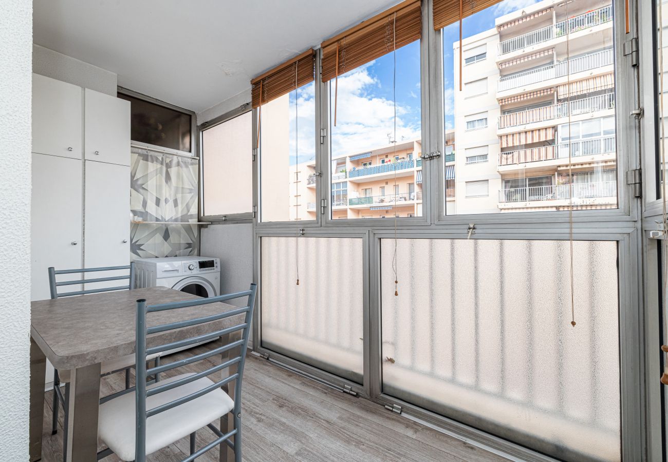 Apartment in Nice - Large 2 Bdr Close to the Beach Balcony & Garage