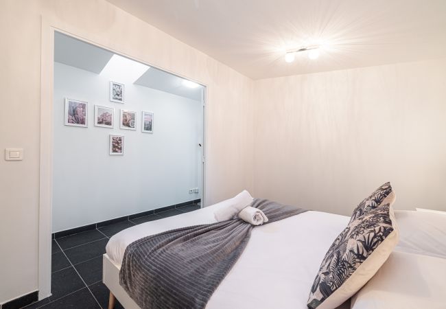 Apartment in Nice - Large & Quiet 1 Bdr at Nice Port Apartment in Nice - Large & Quiet 1 Bdr at Nice Port