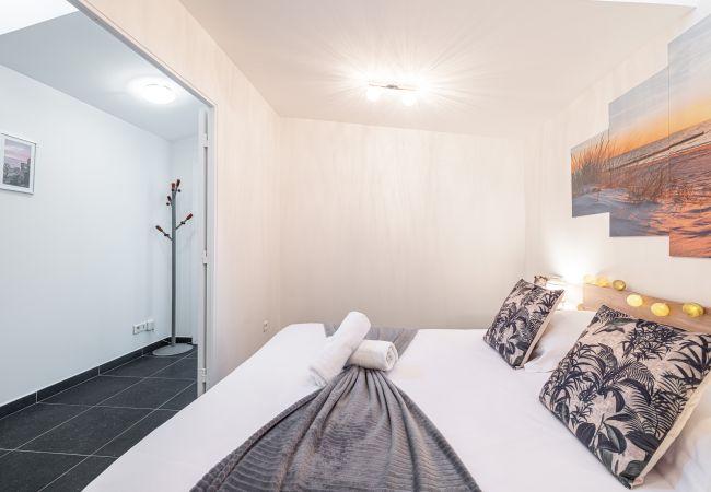 Apartment in Nice - Large & Quiet 1 Bdr at Nice Port Apartment in Nice - Large & Quiet 1 Bdr at Nice Port