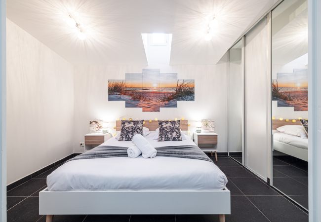 Apartment in Nice - Large & Quiet 1 Bdr at Nice Port Apartment in Nice - Large & Quiet 1 Bdr at Nice Port