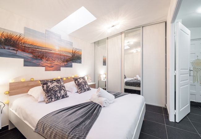 Apartment in Nice - Large & Quiet 1 Bdr at Nice Port Apartment in Nice - Large & Quiet 1 Bdr at Nice Port