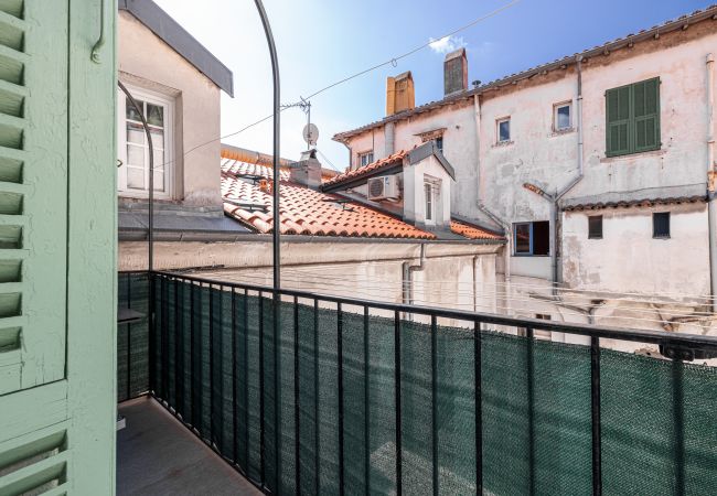 Apartment in Nice - Large & Quiet 1 Bdr at Nice Port Apartment in Nice - Large & Quiet 1 Bdr at Nice Port