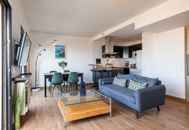 Apartment in Nice - Open Sky Terrace Lage 1 Bdr & Parking Apartment in Nice - Open Sky Terrace Lage 1 Bdr & Parking