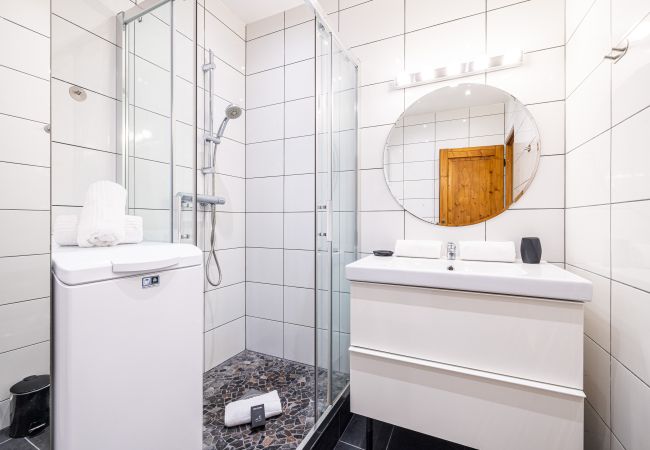 Apartment in Nice - 2 Bdr Heart Old Town Nice Apartment in Nice - 2 Bdr Heart Old Town Nice