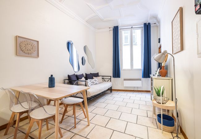 Apartment in Nice - 2 Bdr Heart Old Town Nice Apartment in Nice - 2 Bdr Heart Old Town Nice