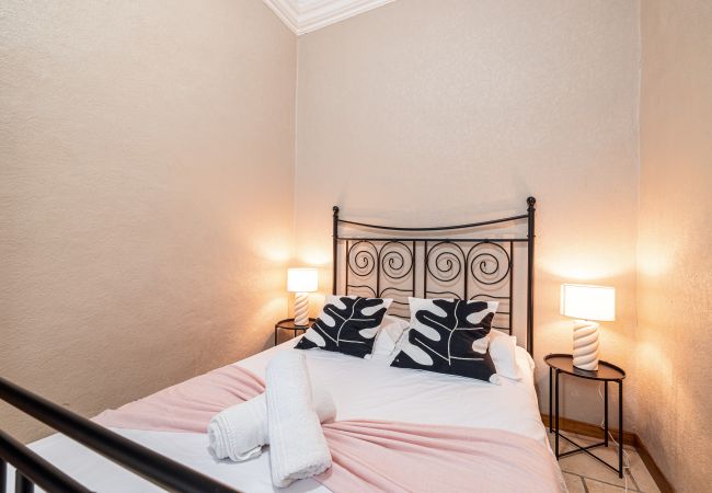 Apartment in Nice - 2 Bdr Heart Old Town Nice Apartment in Nice - 2 Bdr Heart Old Town Nice