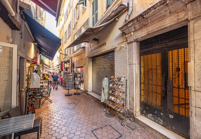 Apartment in Nice - 2 Bdr Heart Old Town Nice Apartment in Nice - 2 Bdr Heart Old Town Nice