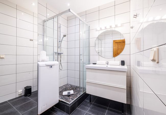 Apartment in Nice - 2 Bdr Heart Old Town Nice Apartment in Nice - 2 Bdr Heart Old Town Nice