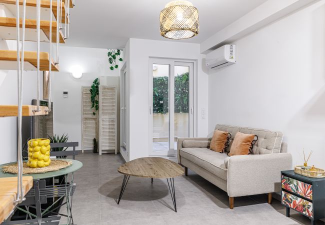  in Nice - 1 Bdr Duplex Downtown – AC