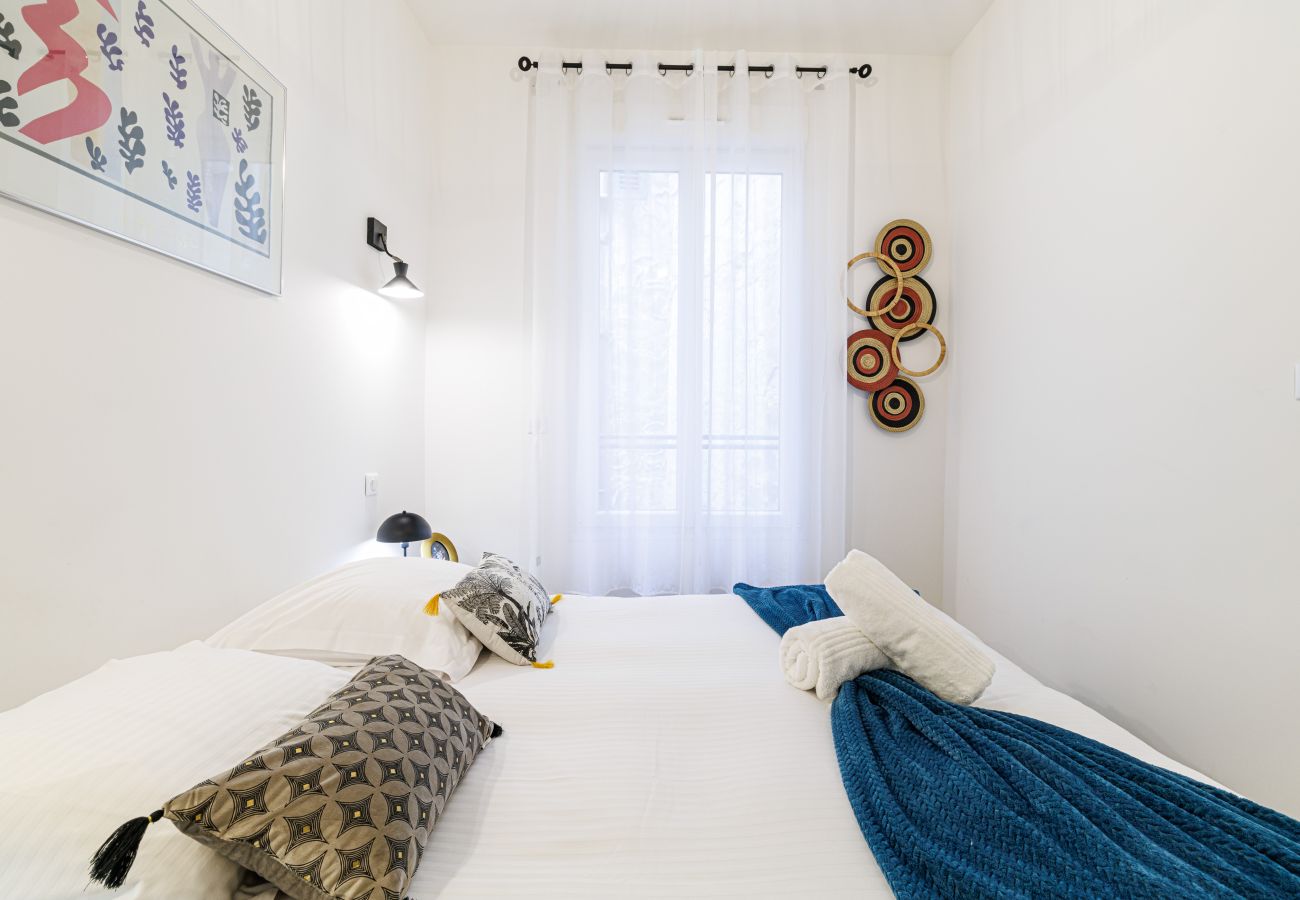 Apartment in Nice - Lovely 2 Bdr Heart of the Old Town