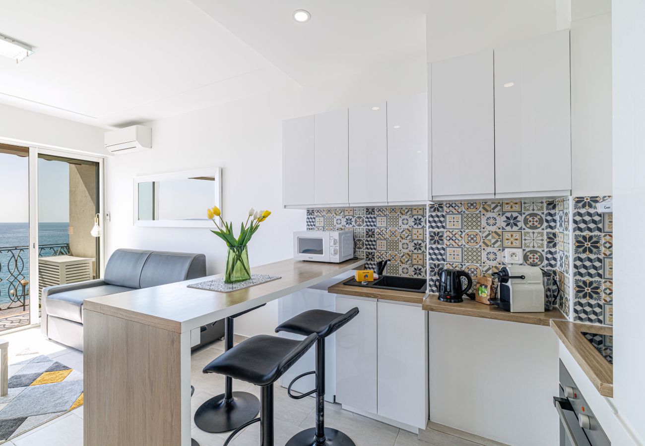 Studio in Nice - Sea View - Lovely Studio Promenade des Anglais