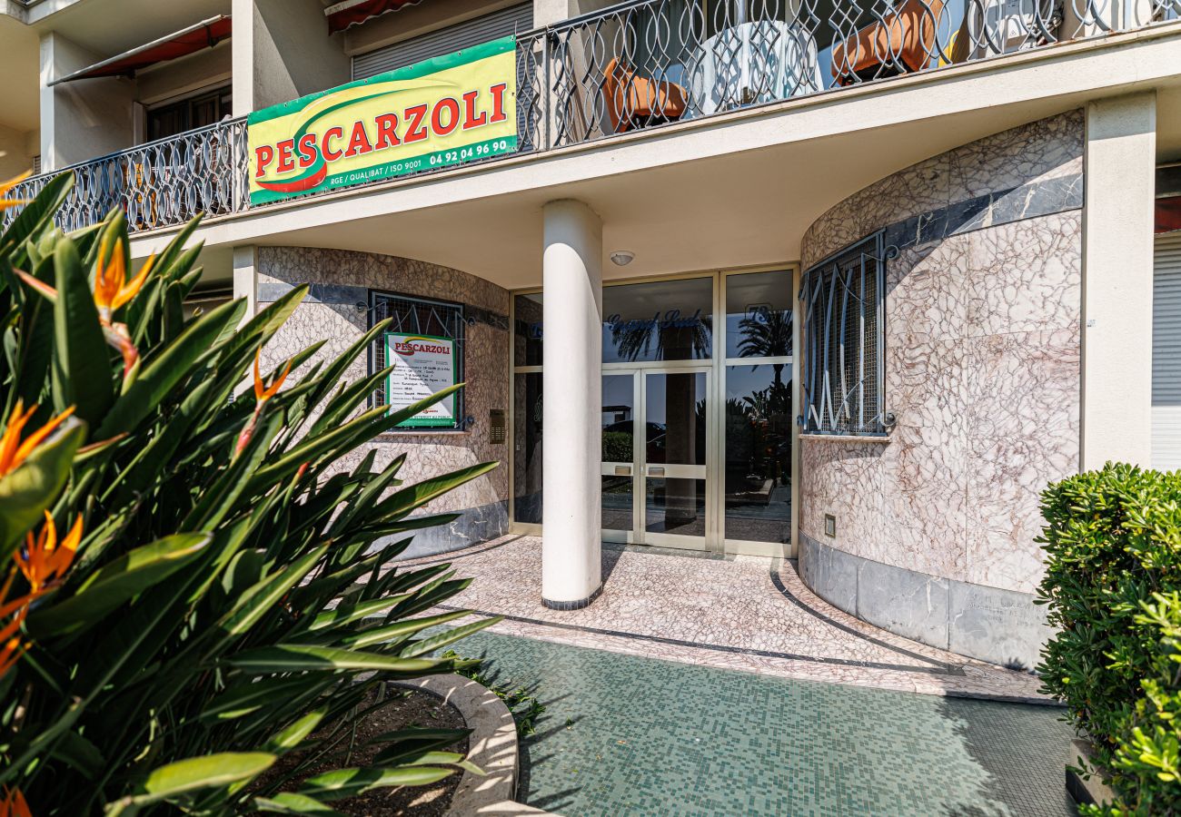 Studio in Nice - Sea View - Lovely Studio Promenade des Anglais