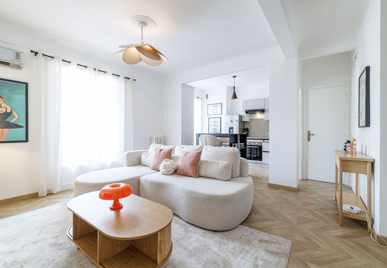 Apartment in Nice - Wide & Cozy 1 Bdr Downtown