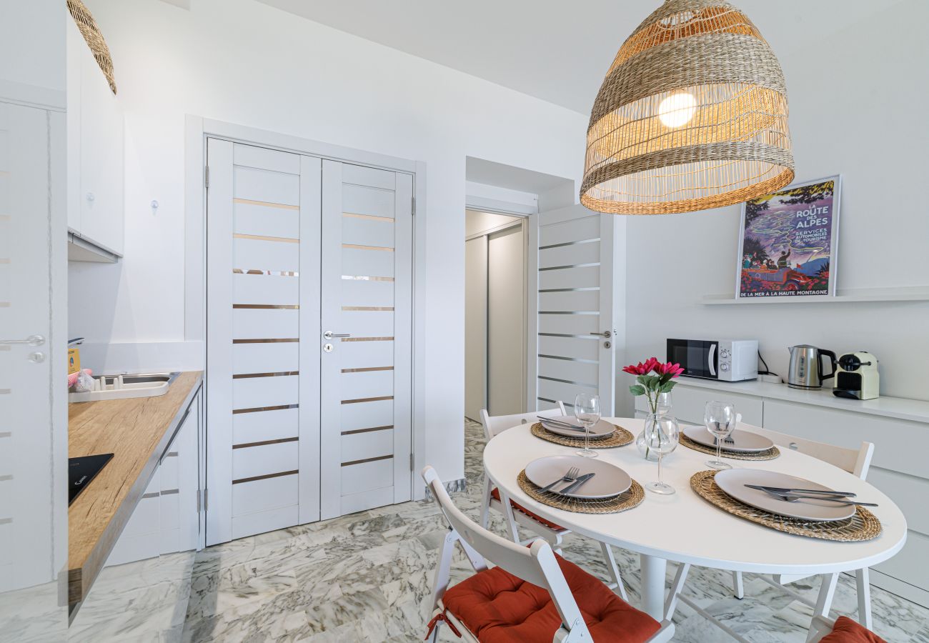 Apartment in Nice - Sea View & Terrace Promenade des Anglais
