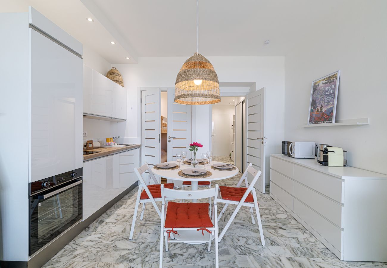Apartment in Nice - Sea View & Terrace Promenade des Anglais