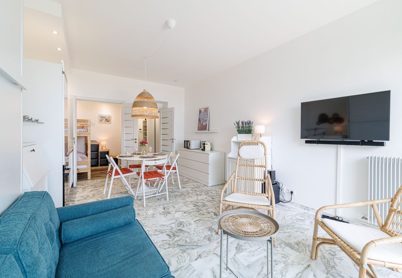 Apartment in Nice - Sea View & Terrace Promenade des Anglais