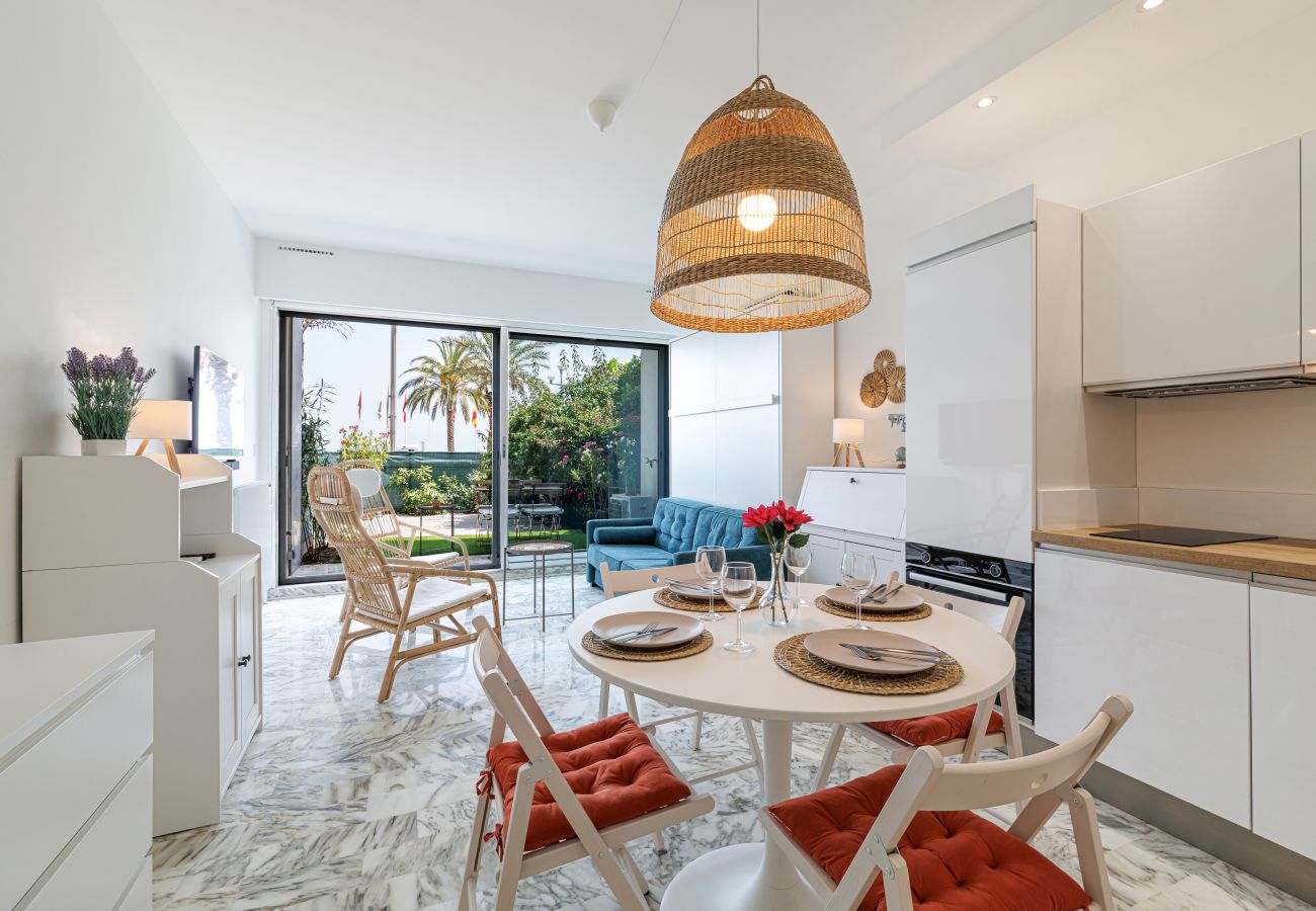 Apartment in Nice - Sea View & Terrace Promenade des Anglais