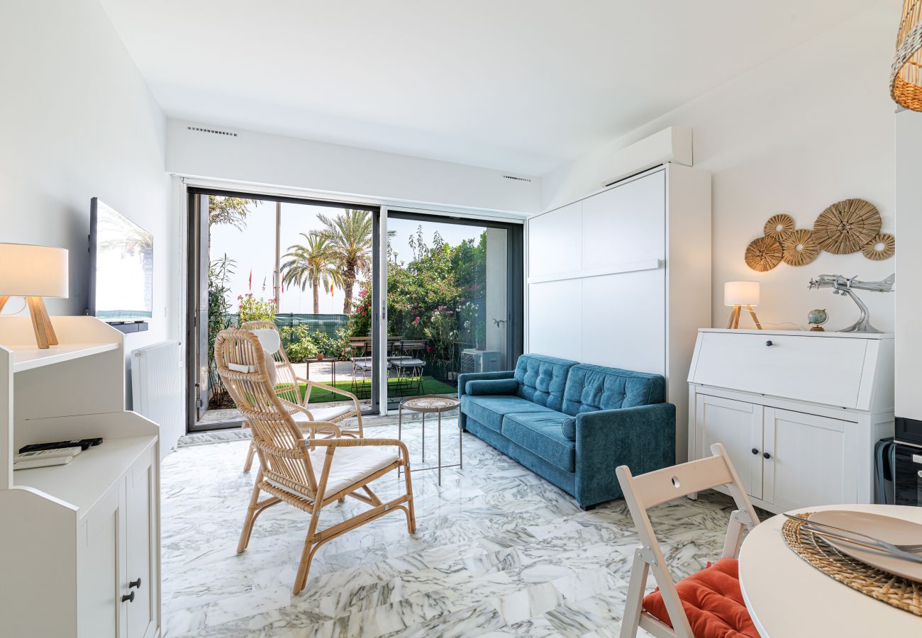 Apartment in Nice - Sea View & Terrace Promenade des Anglais
