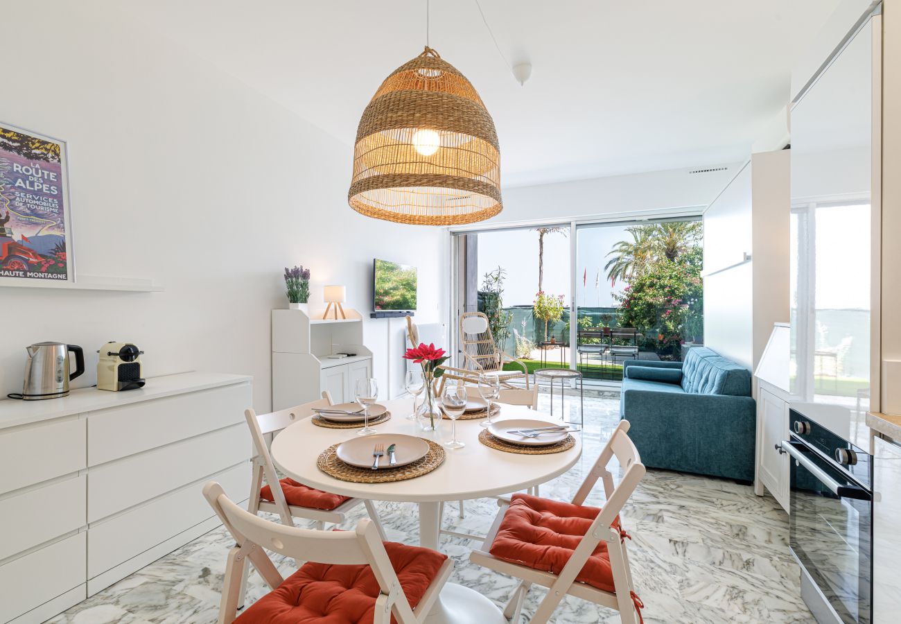 Apartment in Nice - Sea View & Terrace Promenade des Anglais