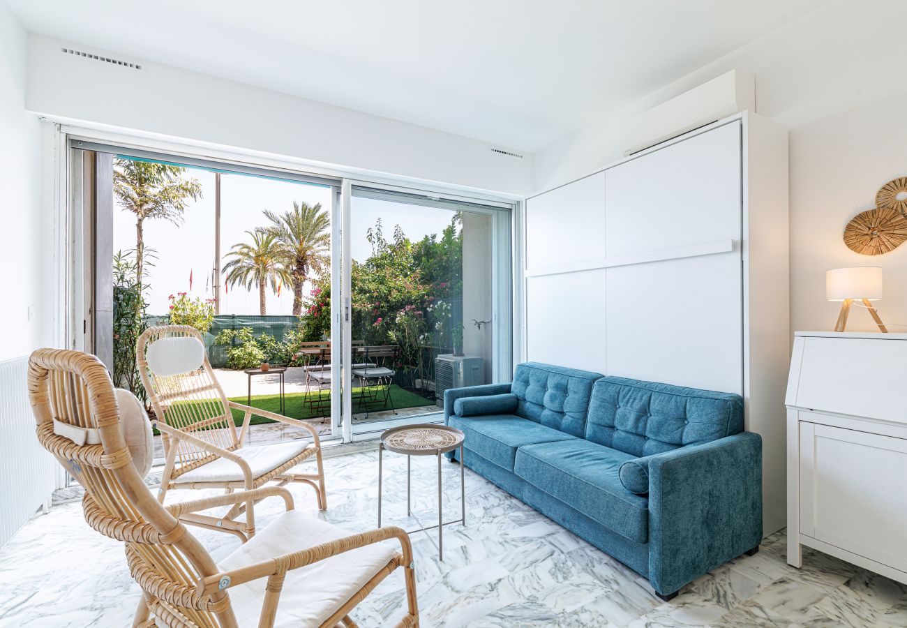 Apartment in Nice - Sea View & Terrace Promenade des Anglais