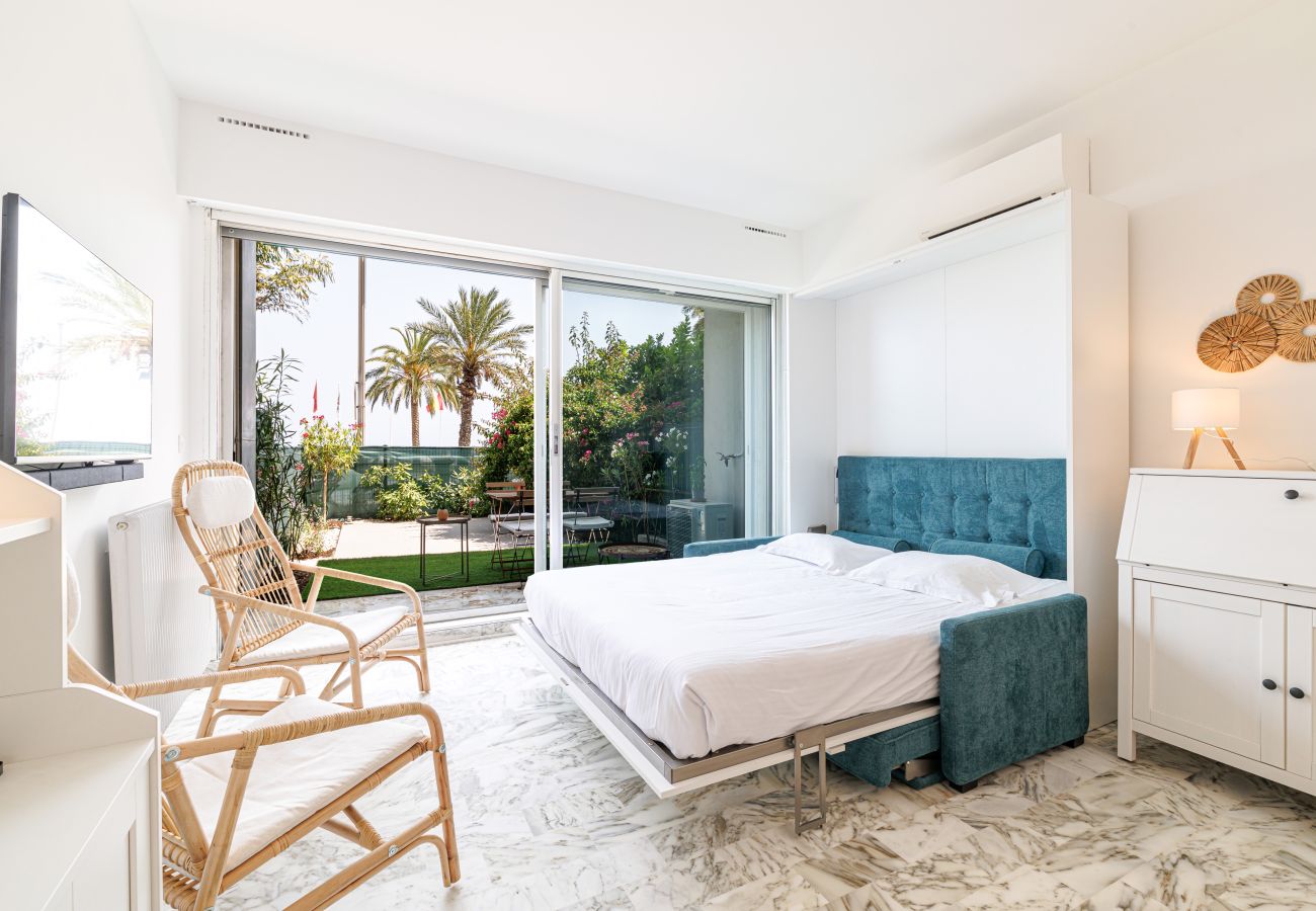 Apartment in Nice - Sea View & Terrace Promenade des Anglais