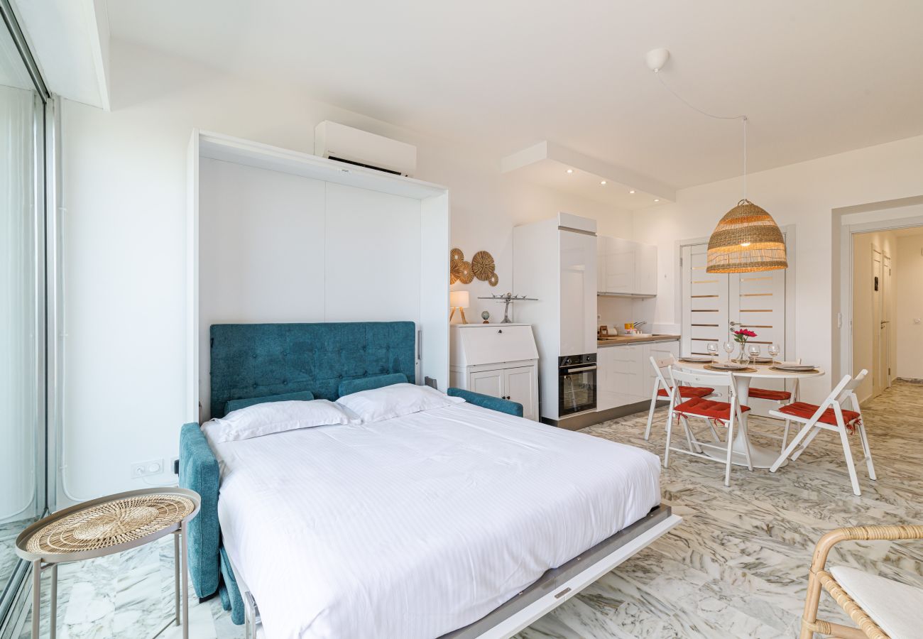 Apartment in Nice - Sea View & Terrace Promenade des Anglais