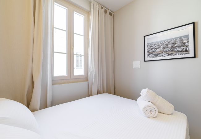Apartment in Nice - Wide Open Sky Terrace 1 Bdr Apartment in Nice - Wide Open Sky Terrace 1 Bdr