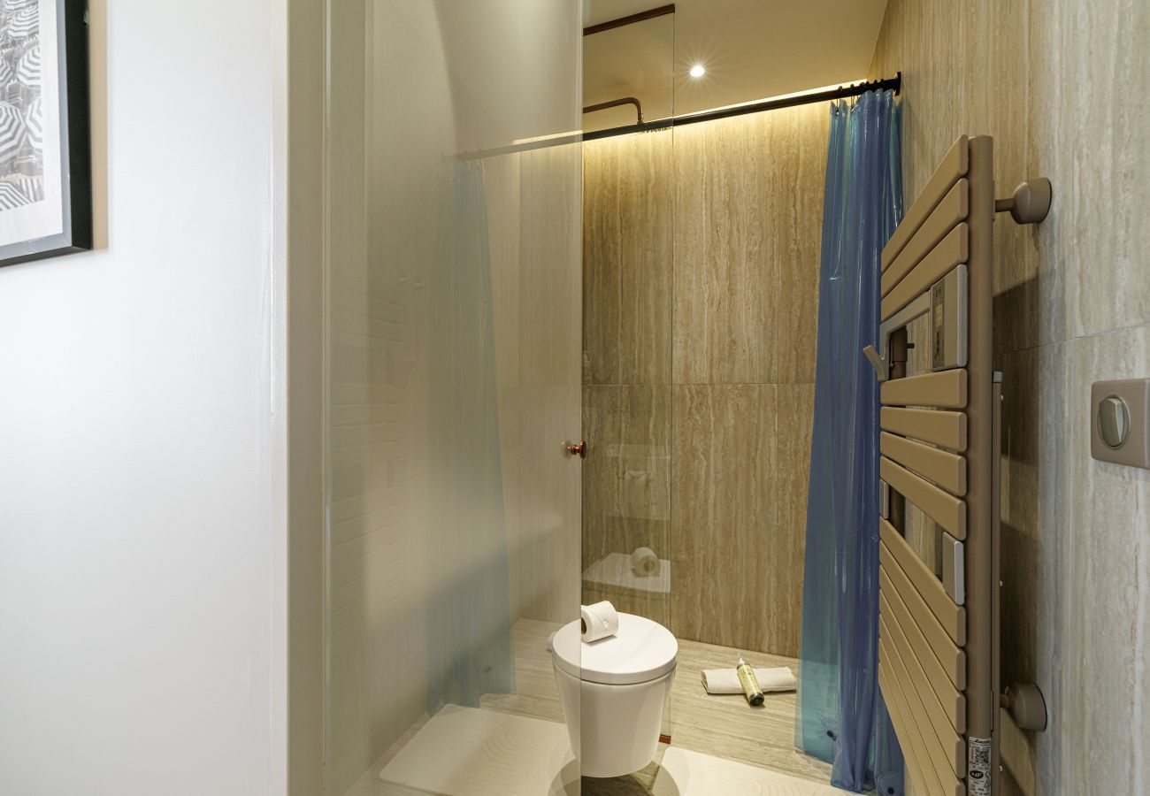 Apartment in Nice - Wide Open Sky Terrace 1 Bdr