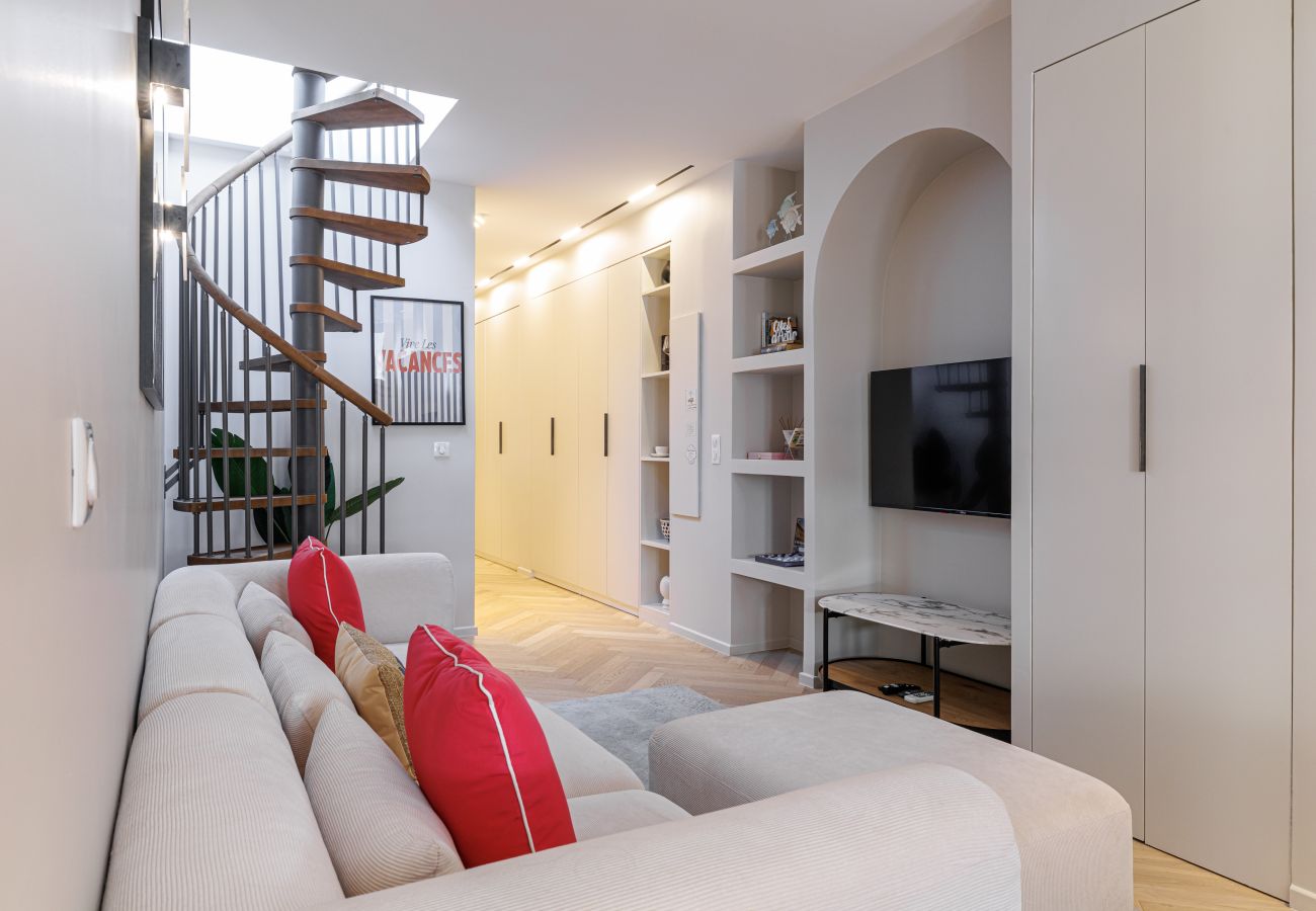 Apartment in Nice - Wide Open Sky Terrace 1 Bdr